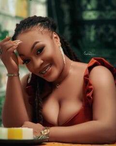 Josey, la diva ivoirienne, signe son retour sur la toile et annonce une grande nouvelle