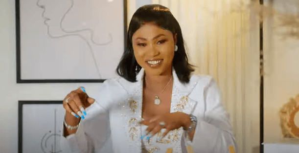 (Vidéo) : Les piques de Yacine Mboup à Prince arts dans son nouveau clip
