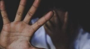 Kawtef – Une jeune fille de 13 ans, qui tentait de rejoindre son copain à Saly, vi0lée par un…