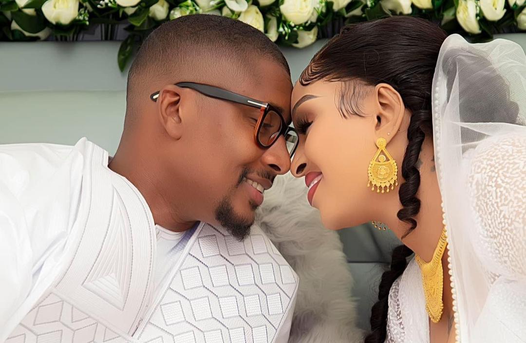 (Photos) – Bathie Massamba et Biba Diallo : Les photos qui alimentent les questions