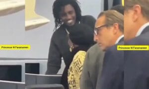 (Vidéo) : Le beau geste de Wally Seck envers cette mamie touche la toile
