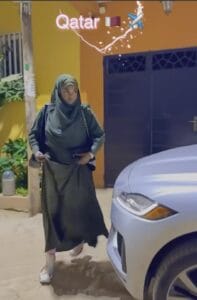 Voilée, Mia s&rsquo;adresse à ses fans : » Mane beuguma ngué mer »