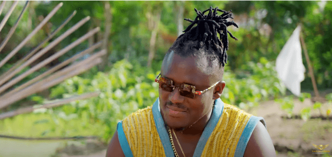 (Vidéo) : Fallou Benjamin  dévoile enfin le clip « Menace »