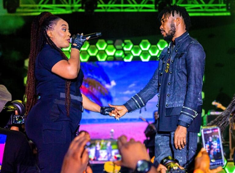 Couple : Serey Dié demande une pause à Josey