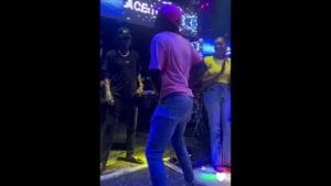 Lourass, le réalisateur expløse la soirée de Wally Seck