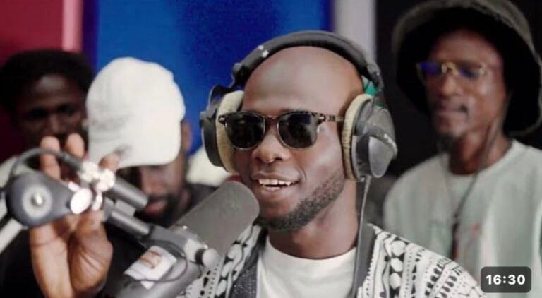 (Vidéo) – 16 mins de Freestyle: Le rappeur LMN Xel Niar choque les internautes.