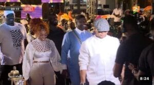 (Vidéo) – 50ans de carrière d’Oumar Pene: Akon et Elhadji Diouf débarquent en surprise.