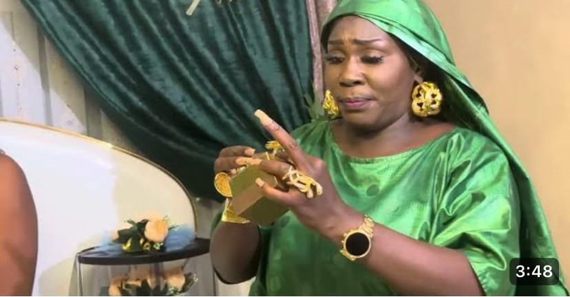 (Vidéo) : Incroyable Teranga des femmes de Tfm à Awa Gai