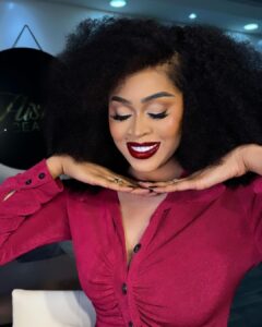 (06 photos) : Le beauty look de la Miss Astou Sall illumine son visage