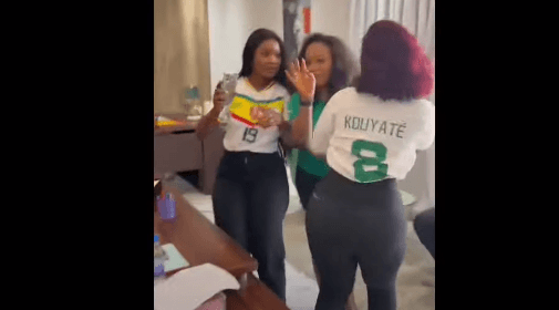 (Vidéo) : $exy en maillot, Regardez comment Aissatou, Ramatoulaye et Bijou supportent les Lions