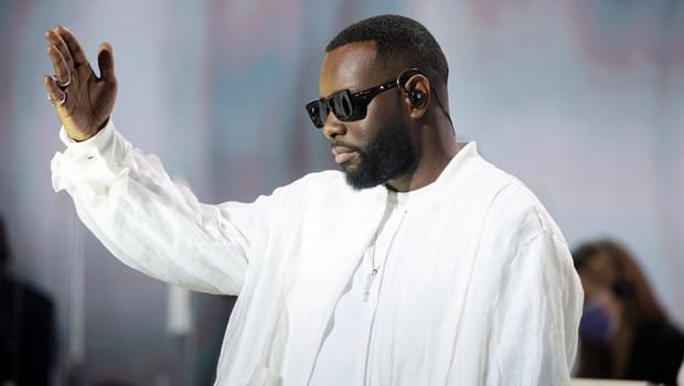 Gims rend hommage à Papa Wemba