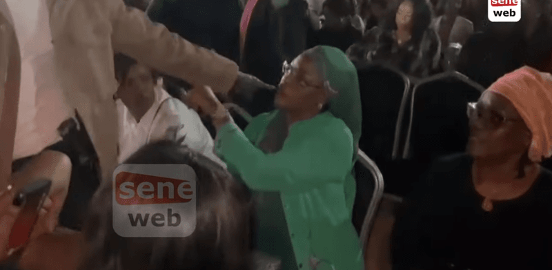 (Vidéo) – Grand Bal Vip de Youssou Ndour : Marième Faye Sall dans le public en mode enjoy