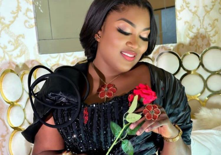 (Photos)- Bijoux Ngoné à la recherche de l’amour après quatre divorce