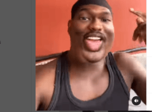 Vidéo : Dudu imite et rabaisse Cheikh Niass