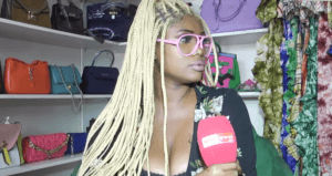 (Vidéo) – Lady Mounass vilipende son ex mari : « Bén actrice bou makk la présenté sama dieukeur niouy guéneu si souf… »