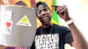 Boutikou Laye clash dans Free Sénégal : »président dou yéss beu rawla »