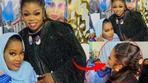 (Vidéo) – Ya Awa Rassoul en super star au Kazu Rajab de Mame Ndiaye Savon.