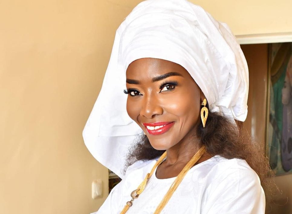 (Photos)- Coumba Gawlo Seck, la noirceur d’ébène qui brille en blanc