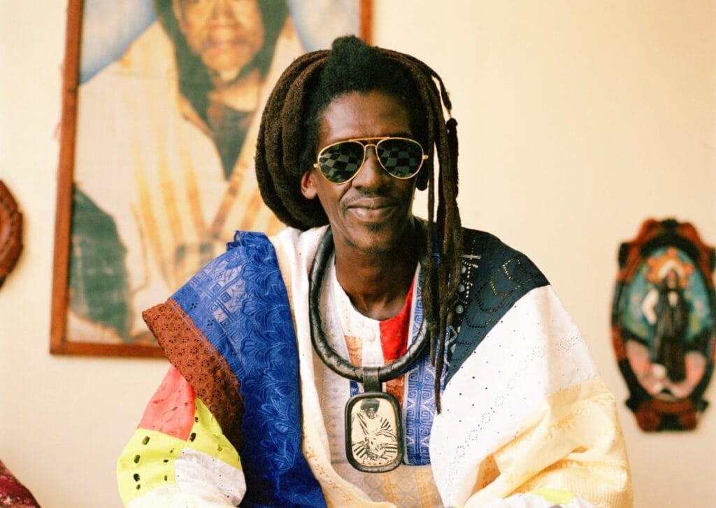 Artistes décorés: Cheikh Lô lance des piques à Macky Sall: « Saway da melni dama méré deh… »