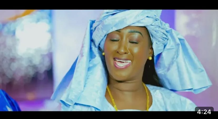 Samba, le frère de Demba Guissé sort son premier clip. Regardez !