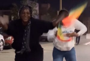 (Vidéo) – Victoire de Diomaye : Halima Gadji et sa sœur jubilent dans la rue