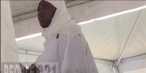(Vidéo) – Décès de sa mère : Bijou Ngoné très sereine, s&rsquo;occupe des invités