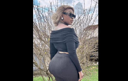 Photos : Découvrez les photos provocantes de la Coach Hamond Chic