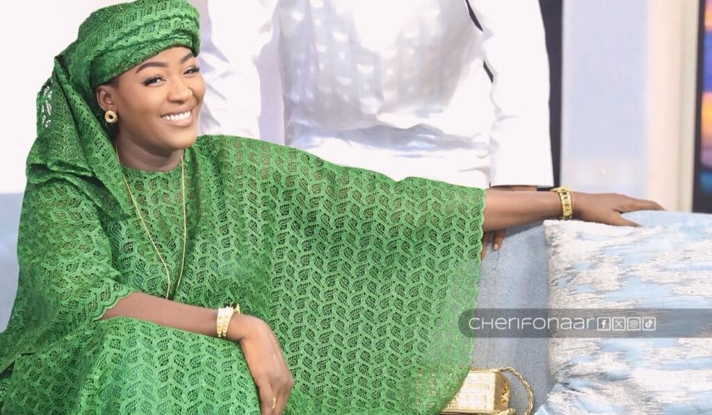 (Photos)- Faty Dieng, une noirceur éclatante dans la couleur verte.