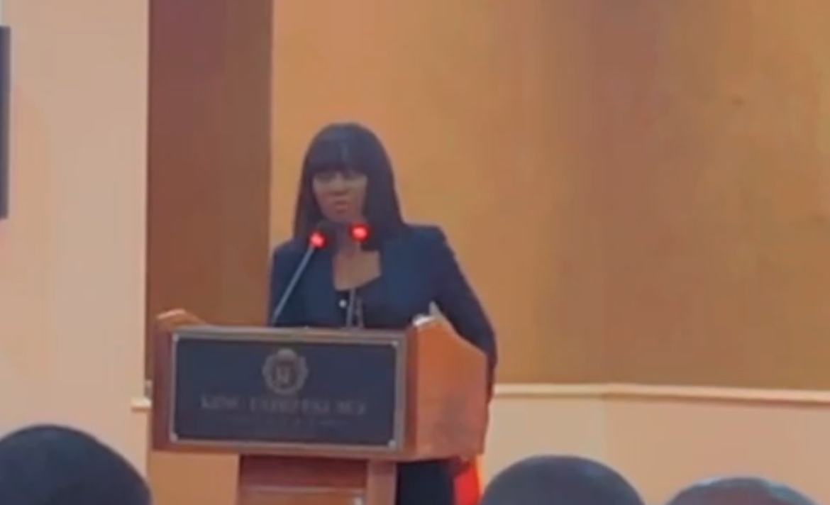 (Vidéo)- Queen Bizz plaide en faveur des artistes devant le président Diomaye et le PM Sonko