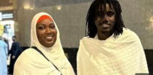 (Vidéo) – Bijou Ngoné et Waly Seck s’affichent très heureux à la Mecque.
