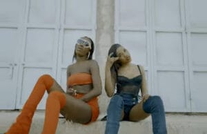 (Clip officiel)- « EE Budha JiJhar », Lovely Mounass tape encore fort en feat avec StarGirl