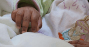 Kawtef – Veuve et mère de deux enfants: Elle jette son nouveau-né dans un…