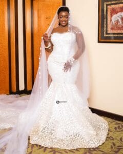 Mariage Maman Aziz: Admirez sa belle robe de mariée (Photos)