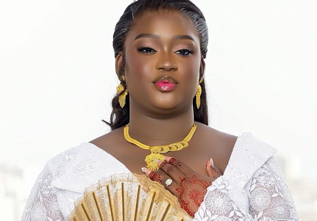 (Photos)- Admirez le premier sagnsé de Maman Aziz pour son mariage