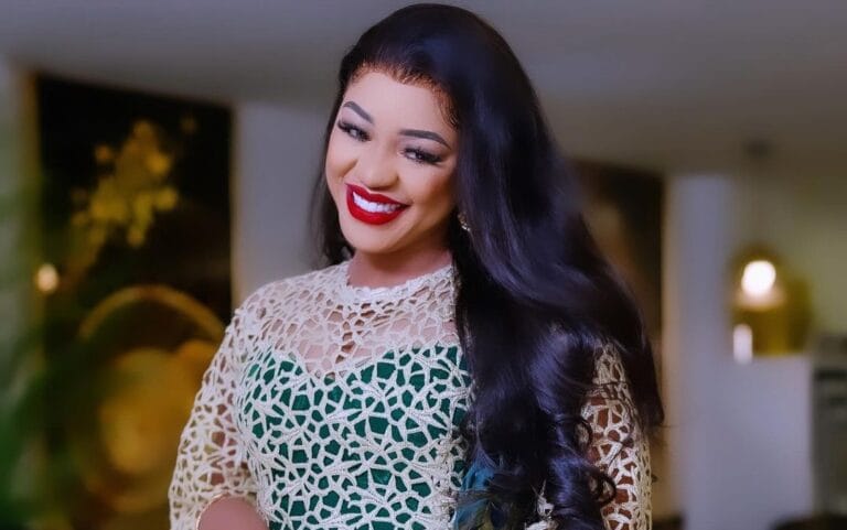 (Vidéo):  «Célibataire bima néké la beug mou diekh », Clara confirme-t-elle son divorce ?