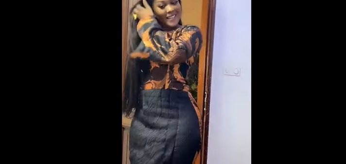 (Vidéo) – Diongoma 5g, la robe sur mesure de Dieynaba Tall Bété Bété hypnose les internautes