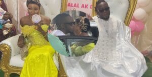 (Vidéo)- Baptême: Zbest accueille sa femme avec une grande joie…