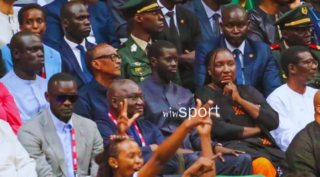 Match AS Douanes Vs APR (Rwanda) : Bassirou Diomaye Faye ovationné à Dakar Arena (Vidéo)