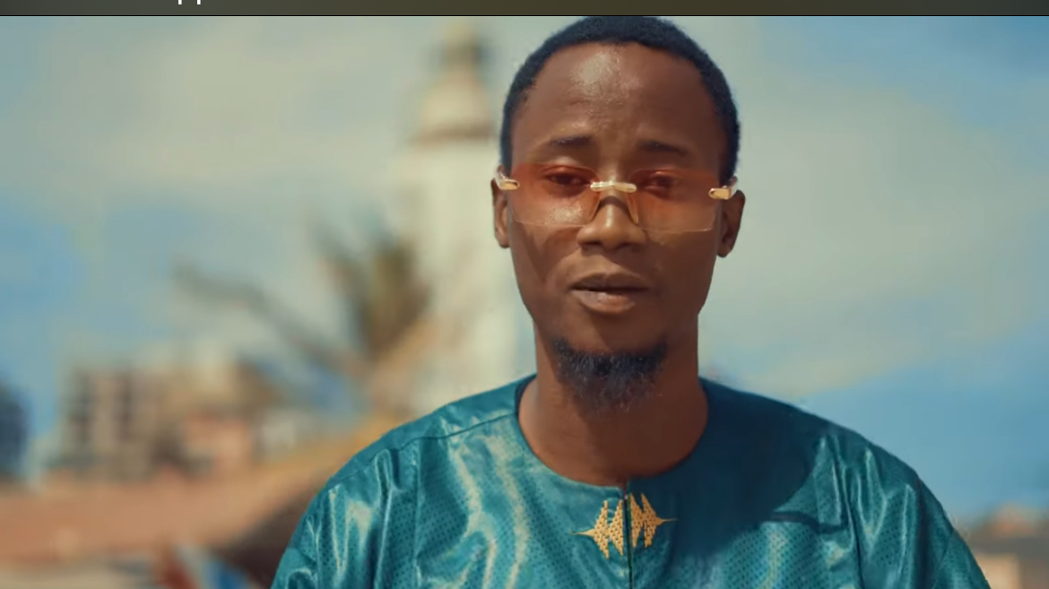(Clip officiel)- Dave Zebour feat Cheikh Mbaye chantent «Seydina Saliou Thioune »