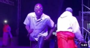 (Vidéo) – Le freestyle jamais vu de Ngaaka Blindé à Saint-Louis.