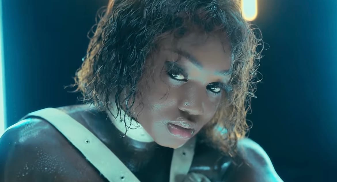 Clip « Glow Up » : Ndakhté réussit sa stratégie et atteint 1 M de vues en 48h…