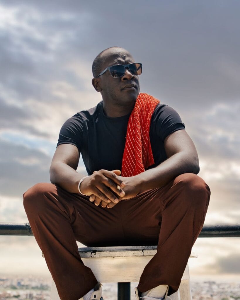 Pap Mayn dévoile son clip «Renaissance»