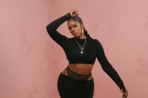 « J’ai été empêchée de me produire à cause d’une tenue indécente » – Tiwa Savage