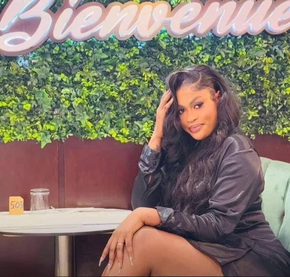 Adji Sarr : L’ex masseuse réapparaît très sublime…