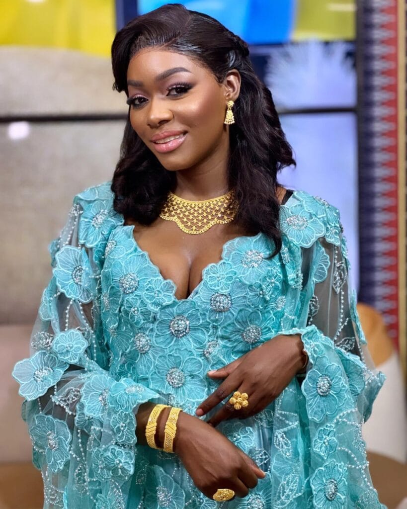 (Photos)- Mode Tabaski : Khady Ndiaye Bijoux vêt la tendance