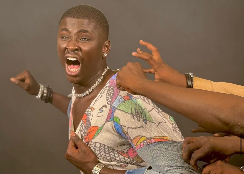 Animateur, acteur et influenceur : Le triple couronnement de DJ Kheucha