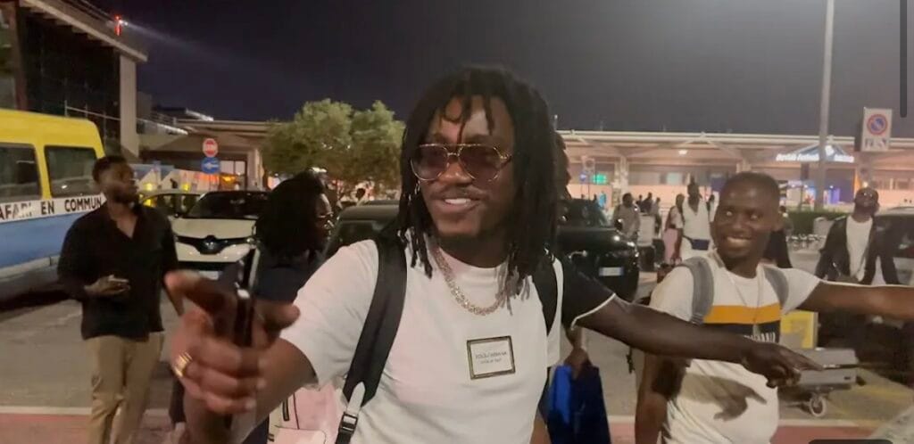 (Vidéo) – L’arrivée spectaculaire de Wally Seck au Milan…