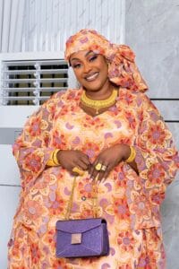 (Photos) – L’actrice Adja confirme son élégance
