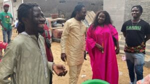 (Vidéo)- Baptême de El Maestro: Pape Sidy Fall et sa femme débarquent en surprise