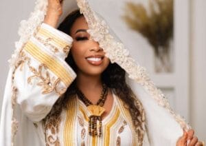 (Photos)- Zeyna Ndour publie enfin les images de son henné time